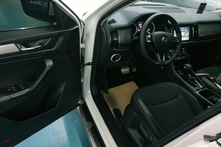 Used Skoda Kodiaq 2018 Facelifted TSI330 5-Seater Two-Wheel-Drive Comfort Edition