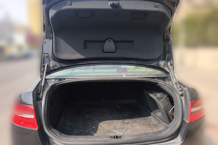 Used Audi A6L 2011 2.0 TFSI automatic Comfort trim