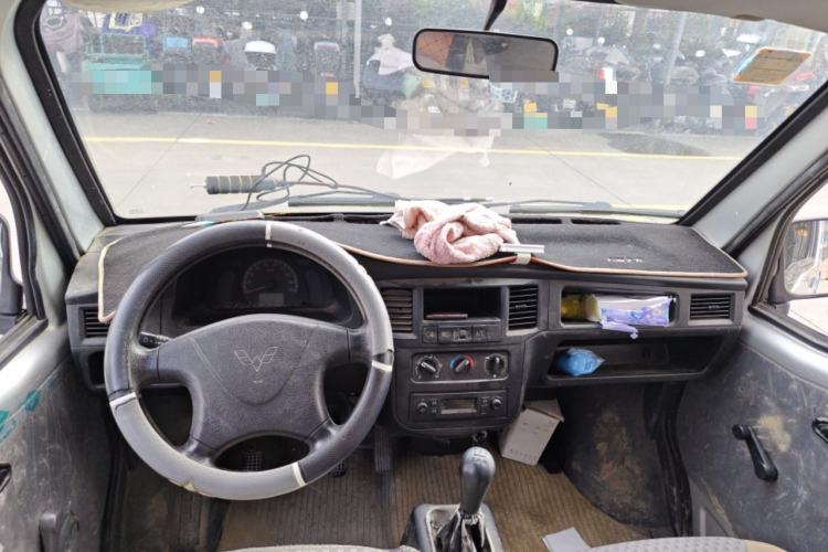 Used Wuling Zhiguang 2015 1.2L Practical LS-I Model