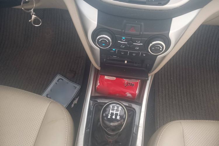 Used CHANGAN Eado 2012 1.6L Manual Luxury Model China IV Standard
