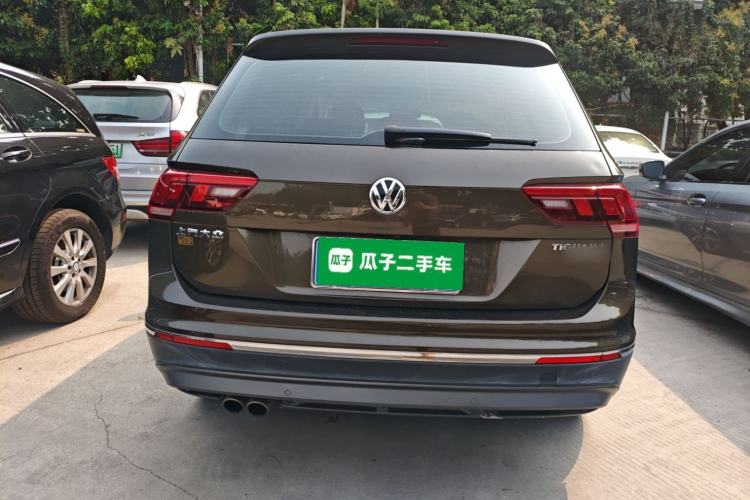 Used Volkswagen Tiguan L 2019 Updated Version 330TSI Automatic Two-Wheel Drive Panoramic Comfort Edition China VI Standard Rear