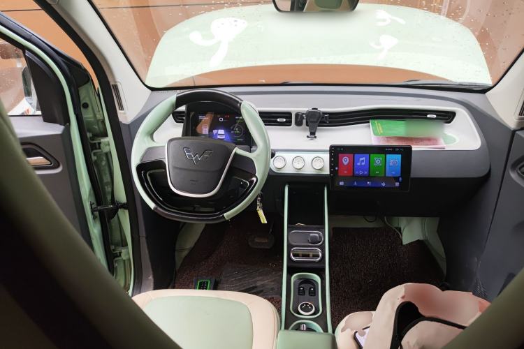 Used Wuling Hongguang MINIEV 2022 Macaron Premium Model – Lithium Iron Phosphate Steering Wheel