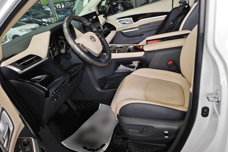 Used Toyota SIENNA 2024 2.5L Hybrid Comfort Edition