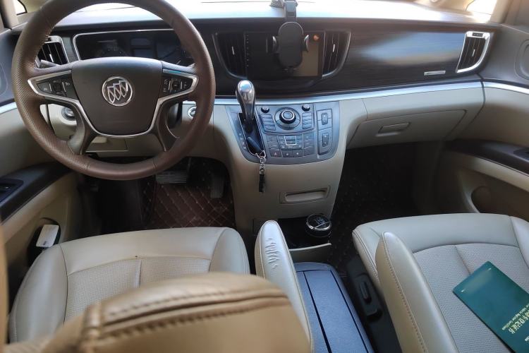 Used Buick GL8 2011 3.0L GT Luxury Business Haoya Edition Center Console