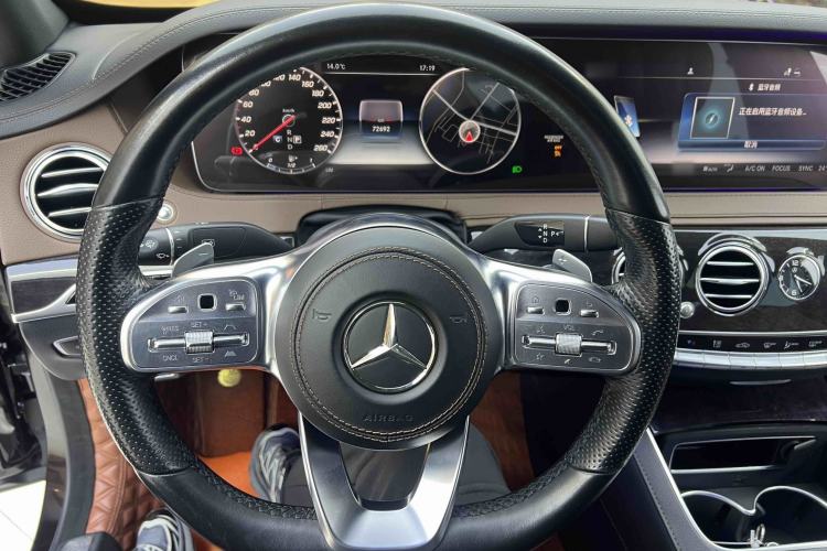 Used Mercedes-Benz S-Class 2019 S 450 L 4MATIC Interior 2