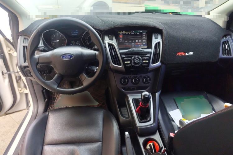 Used Ford Focus 2012 Hatchback 1.6L Manual Comfort Model
