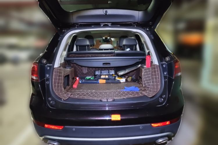 Used BORGWARD BX7 2018 28T Two-Wheel Drive Luxury Version 5 Seats China VI Emission Standard