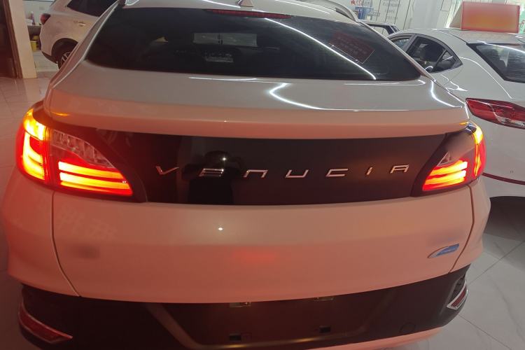 Used Venucia T90 2018 2.0L CVT Smart Connect Prestige Version China VI Standard
