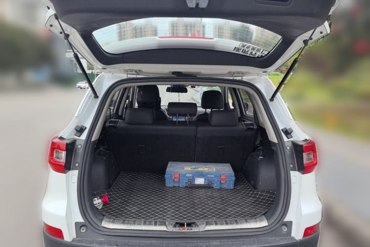 Used CHANGAN CS75 2017 Shangkui Edition 1.5T Automatic Fengyue Model
