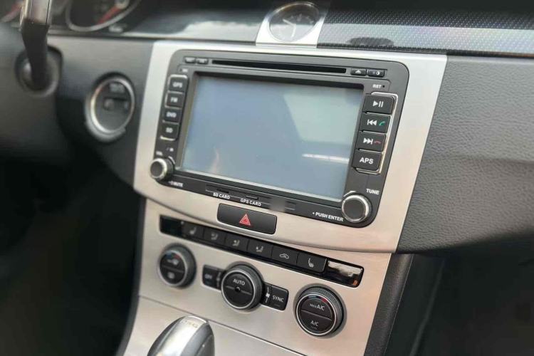 Used Volkswagen Magotan 2015 2.0 TSI Luxury Model
