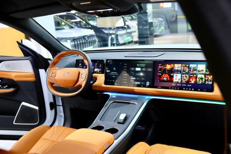 Used XPeng G9 2025 625 Long-Range Max Interior 6