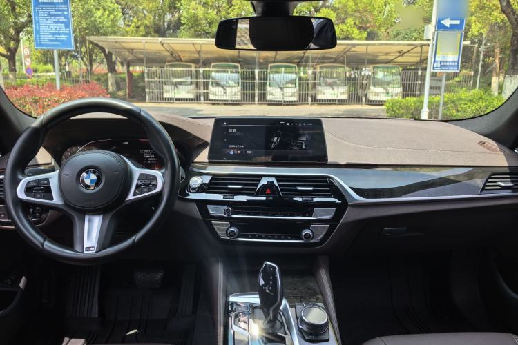 Used BMW 5 Series 2020 525Li M Sport Package
