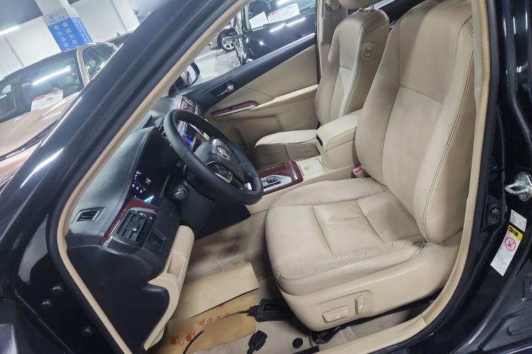 Used Toyota Camry 2013 2.0G Comfort Edition
