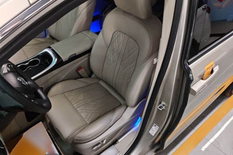 Used Buick GL8 2022 ES Landtrek 653T Comfort Edition
