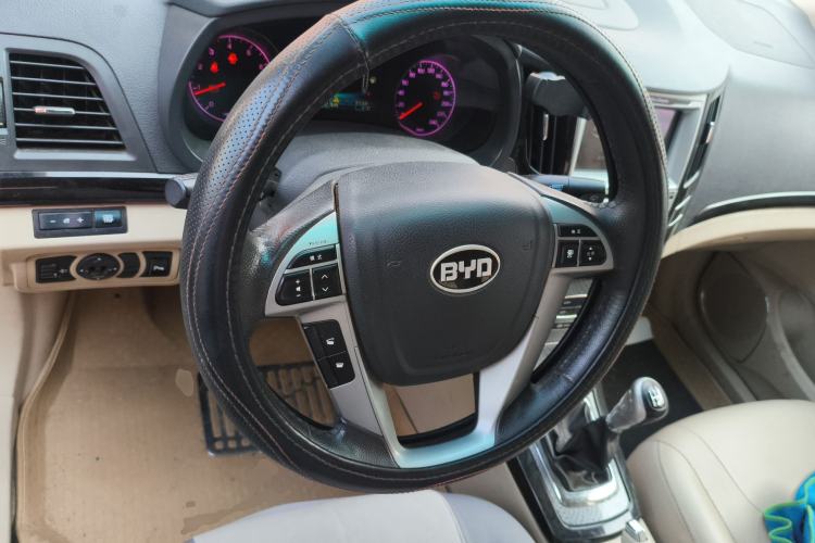 Used BYD Surui 2012 1.5L Manual Luxury Version