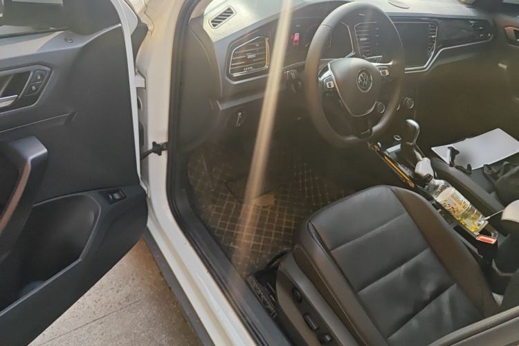 Used Volkswagen T-ROC 2022 280TSI DSG Two-Wheel Drive Comfort PLUS