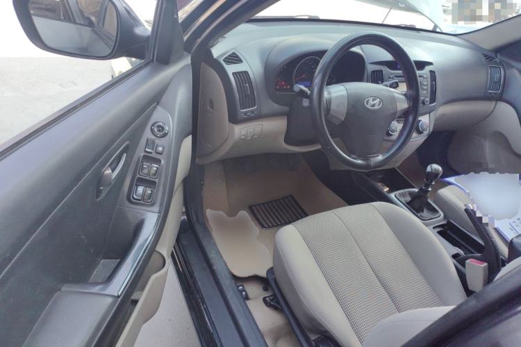 Used Hyundai Celesta 2011 1.6L Manual Comfort Edition
