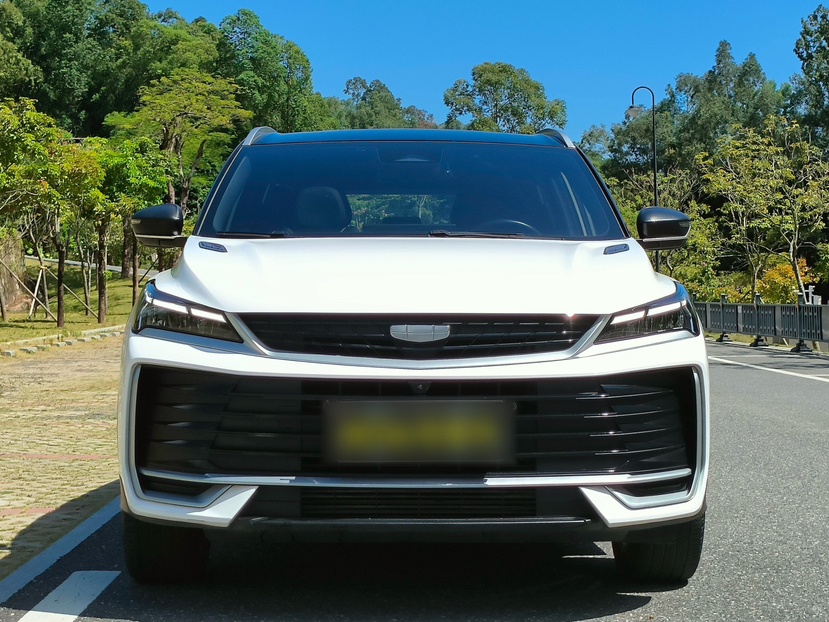 Geely Auto Coolray 2025 Bin Yue L 1.5T DCT Starlight Edition — снимка 13