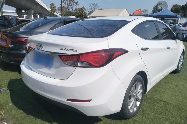 Used Hyundai Elantra (5th Generation / Langdong) 2016 1.6L Automatic Prestige Model
