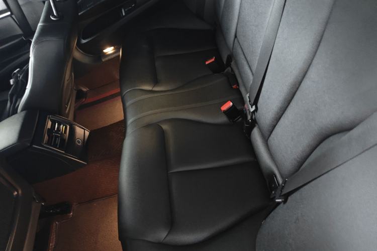 Used BMW 3 Series 2016 316Li Fashion Model
