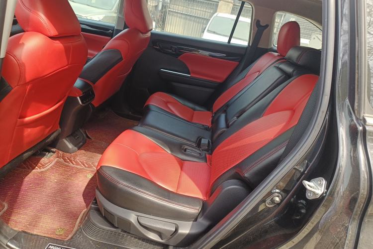 Used Toyota Highlander 2022 Dual-Engine 2.5L Two-Wheel Drive Elite Edition 5 Seats Left Rear Seat