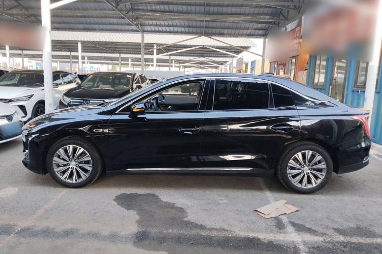 Used Hongqi E-QM5 2022 431 km Charge & Enjoy Edition
