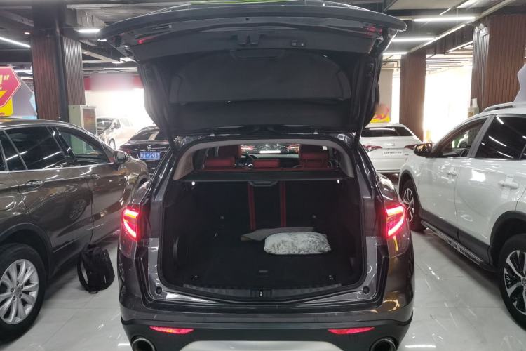 Used Alfa Romeo Stelvio 2017 2.0T 280HP Luxury Edition