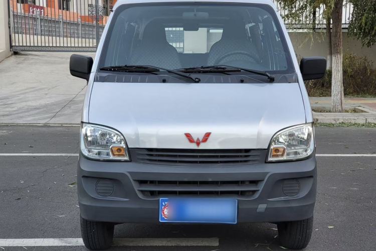 Used Wuling Zhiguang 2023 1.5L Practical Version 5/7 Seats
