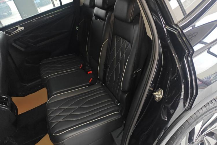 Used Volkswagen Tiguan L 2022 330TSI Automatic Two-Wheel Drive Smart Edition