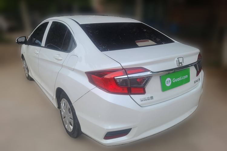 Used Honda Greiz 2016 1.5L CVT Classic Edition Rear Left 45 Deg