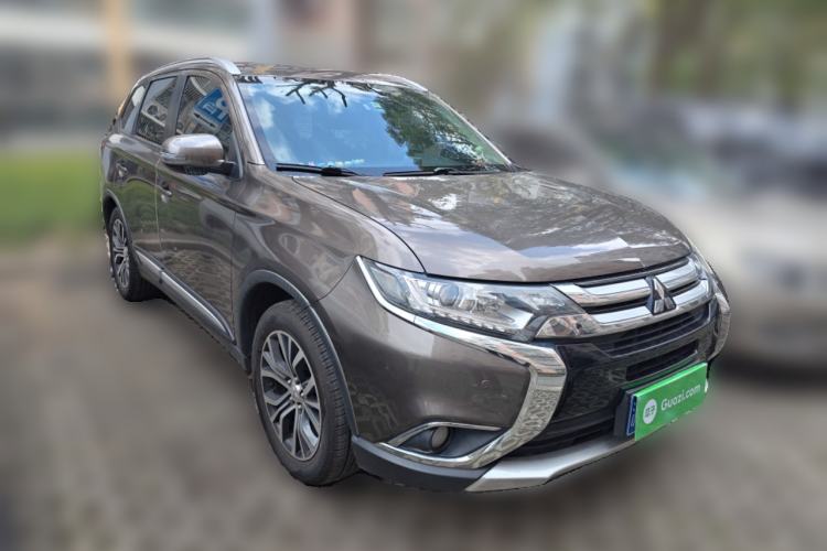 Used Mitsubishi Outlander 2018 2.0L Two-Wheel Drive Glory Edition 5 Seats
