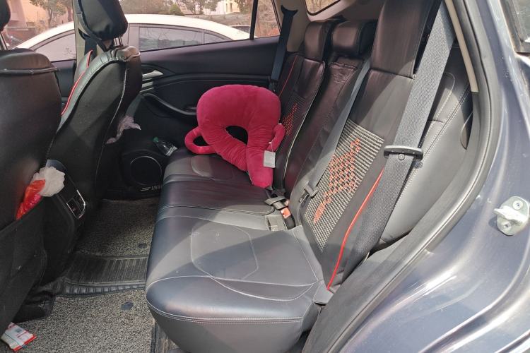 Used BYD Song 2021 Classic Edition 1.5T Automatic Luxury Model Left Rear Seat