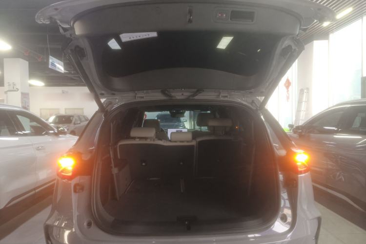 Used BYD Tang New Energy 2025 DM-i 115KM Prestige Model Trunk