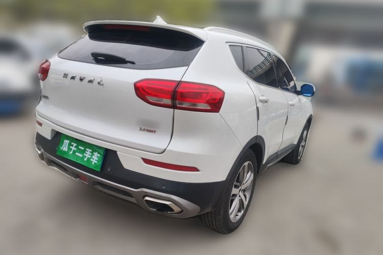 Used Haval H6 2017 Red Label 2.0T Automatic Two-Wheel Drive ZhiShang Model

