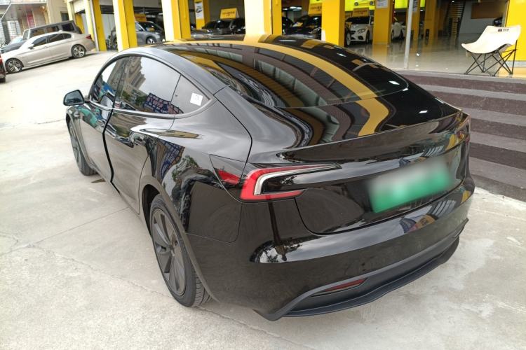 Used Tesla Model 3 2023 Rear-Wheel-Drive Version
