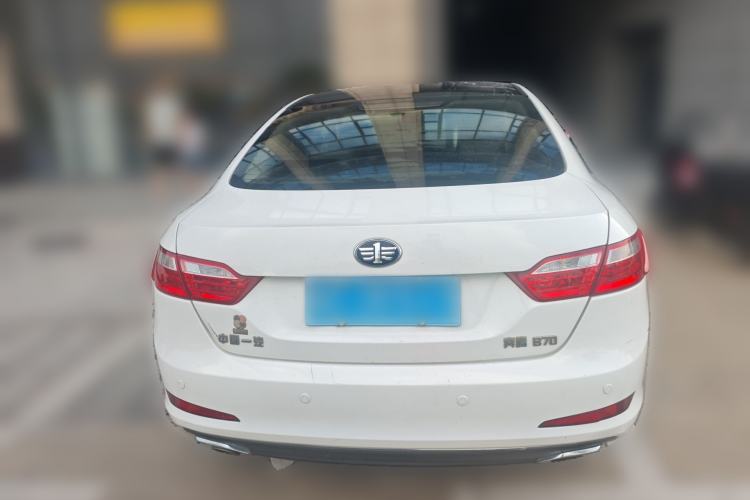 Used Bestune B70 2014 2.0L automatic luxury version
