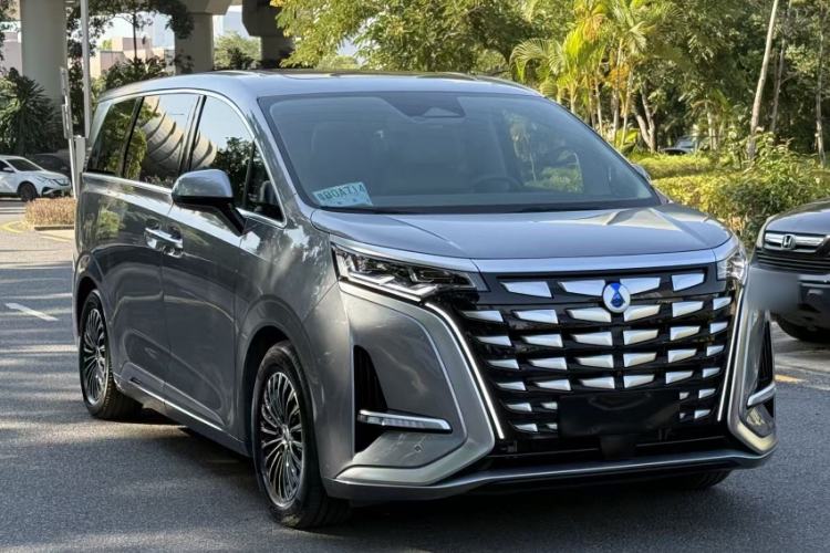 Used Denza D9 2022 DM-i 970 Four-Wheel Drive Flagship Model