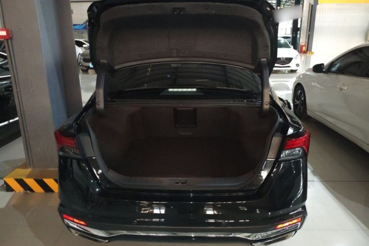 Used Nissan Teana 2022 2.0L XL-Upr Enjoyment Edition