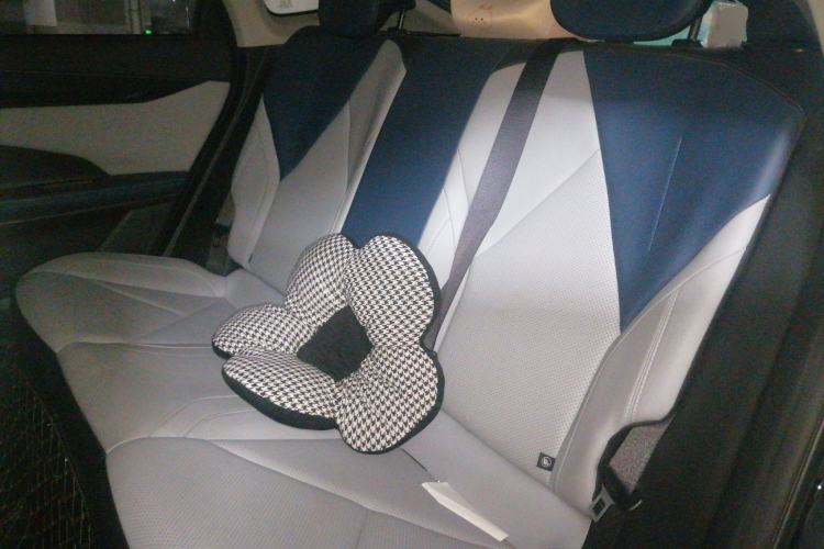 Used CHANGAN UNI-V iDD 2023 ZhiDian iDD 1.5T 113km Smart & Fun Version