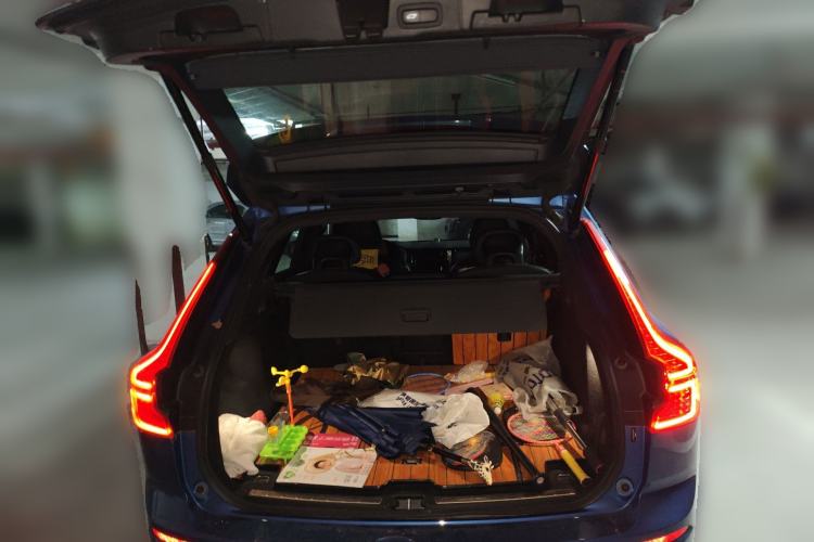 Used Volvo XC60 2019 T5 4x4 Zhiyuan Sport Edition China V Standard Trunk