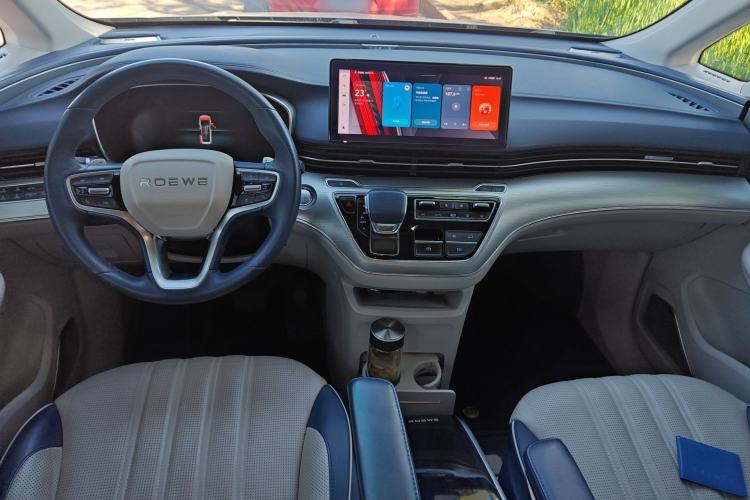 Used Roewe iMAX8 2021 400TGI Supreme Series Prestige Edition
