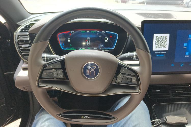 Used BYD Han 2023 EV Champion Edition 605KM Front-Drive Premium Model
