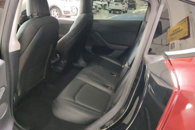 Used Tesla Model Y 2021 Long-Range All-Wheel-Drive Version
