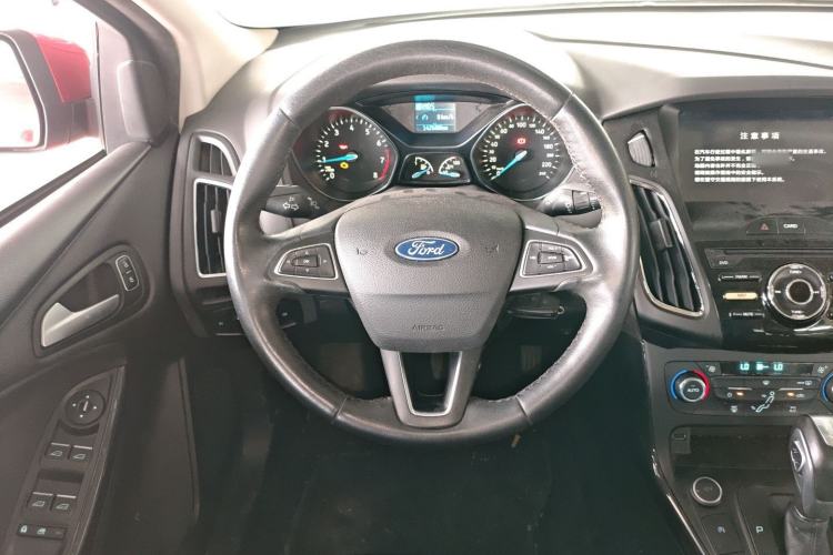 Used Ford Focus 2017 Sedan EcoBoost 125 Automatic Supreme Style SmartDrive Edition Steering Wheel