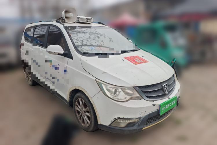 Used Baojun 730 2014 1.5L manual Comfort version 7 seats
