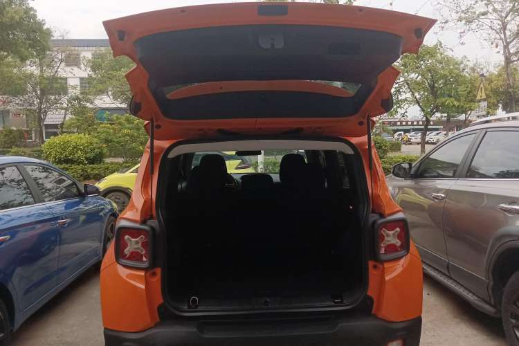 Used Jeep Renegade 2017 180T Automatic Kinetic Edition+