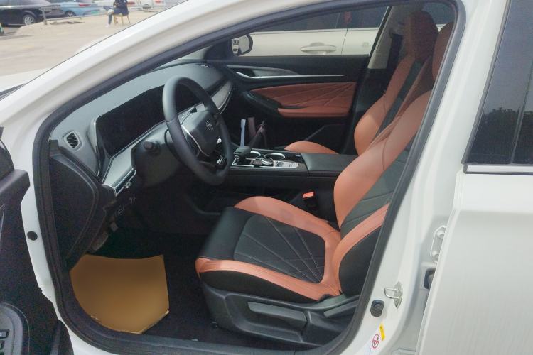 Used Changan Eado 2023 Changan Edition PLUS Blue Whale NE 1.4T GDI DCT Prestige Version