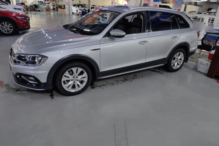 Used Volkswagen C-TREK 2017 230TSI DSG Comfort Version