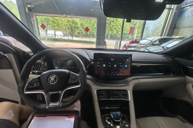 Used BYD Song PLUS New Energy 2021 DM-i 51KM Prestige Model Center Console