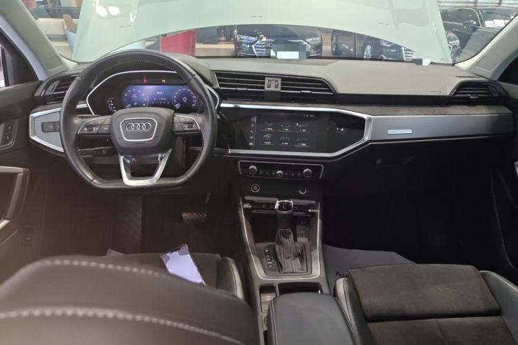 Used Audi Q3 2021 35 TFSI Fashion Dynamic Model